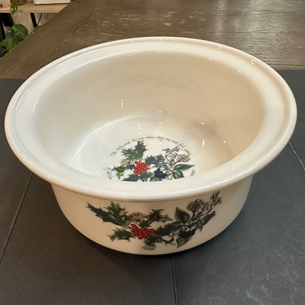 PORTMEIRION The Holly and The Ivy 1.5 Qt Round Casserole Dish Vintage